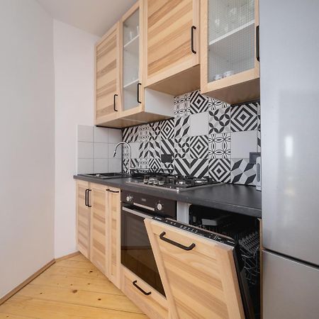 3 Bedroom Apartment-Aleja Daszynskiego- Grzegorzki Krakow Bagian luar foto