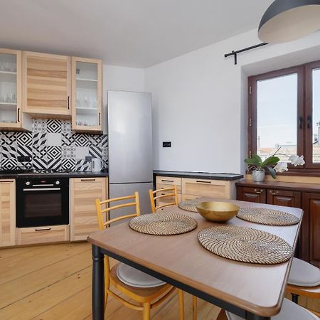 3 Bedroom Apartment-Aleja Daszynskiego- Grzegorzki Krakow Bagian luar foto